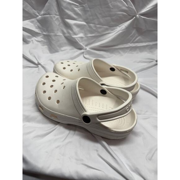 Croc Sandals, size 4 KIDS, 6 Womens - White - Picture 2 of 5